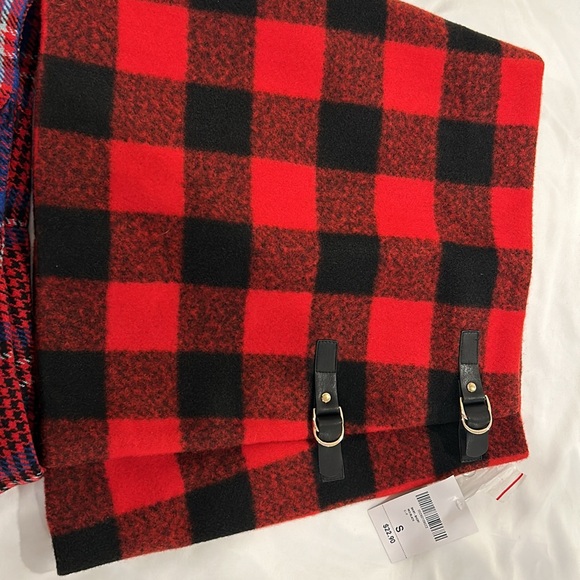 2 Forever 21 mini skirts - Picture 2 of 6